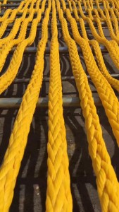 Light weight and high performance 12 strand uhmwpe rope for towing ships