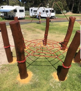 ขายด่วน 16 mm 4 Strand Playground Combination Rope 6 Side Climbing Net