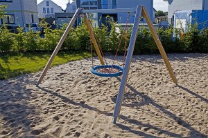 Hoë Veiligheid UV Weerstand Swart Kleur Buitelug Tuin Ronde Swaai vir Kinders Speel